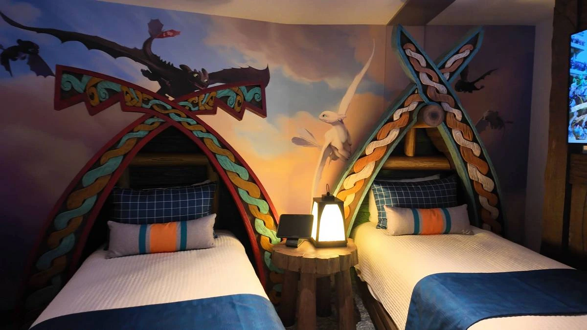 Helios Grand Hotel suite.webp