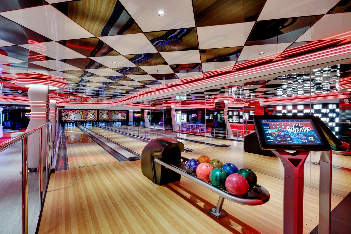 MSC Seaside bowlling alley.webp