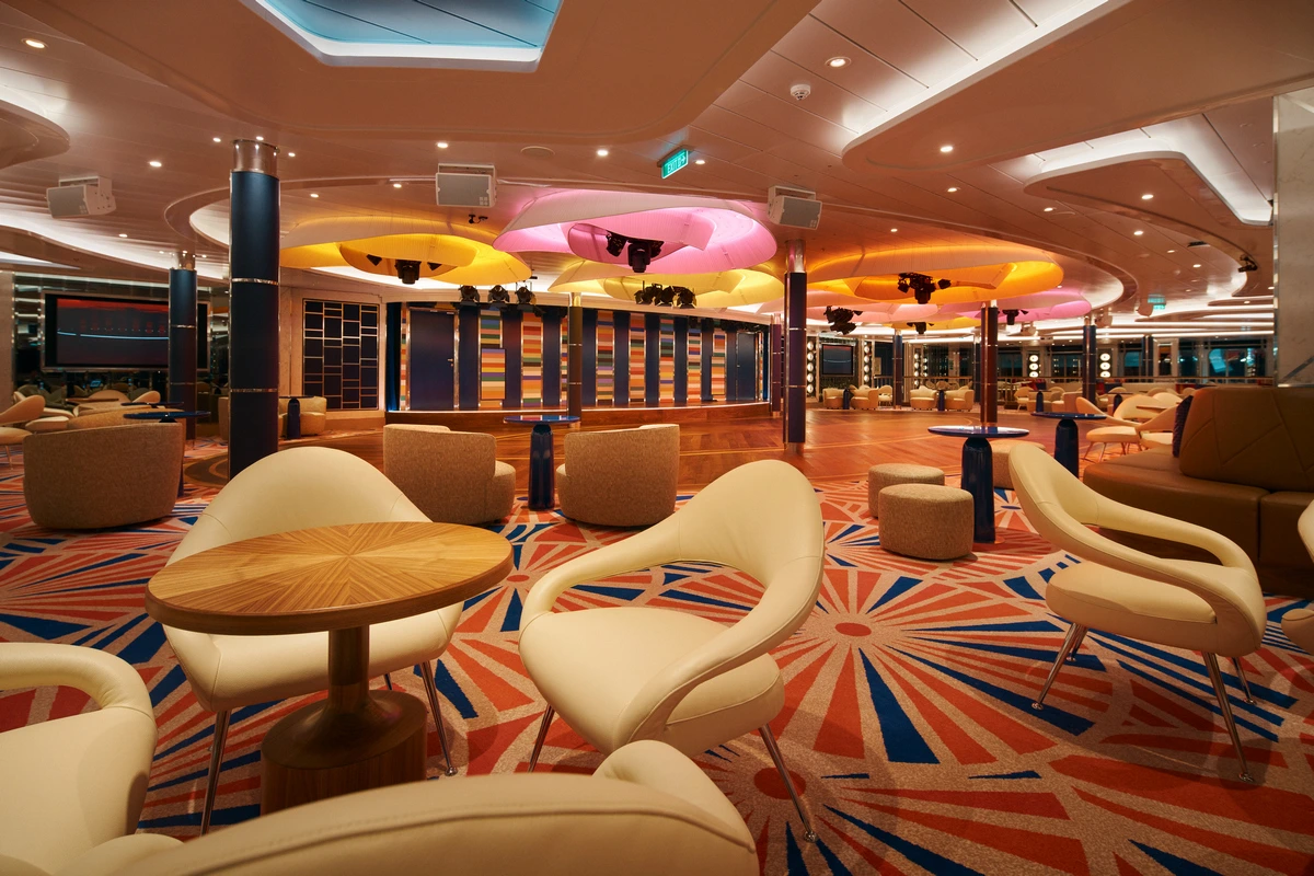 Costa Toscana bar.webp