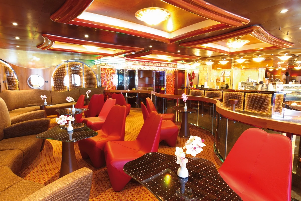 Costa Favolosa cafe.webp