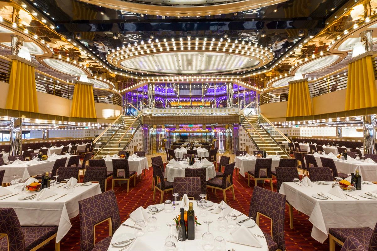 Costa Diadema restaurant.webp