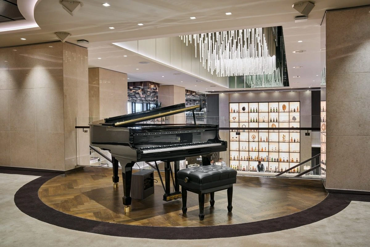 Explora Journeys Piano Bar.webp