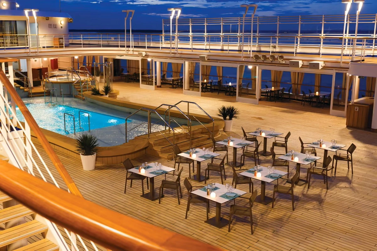 Silversea Cruises pool ship.webp