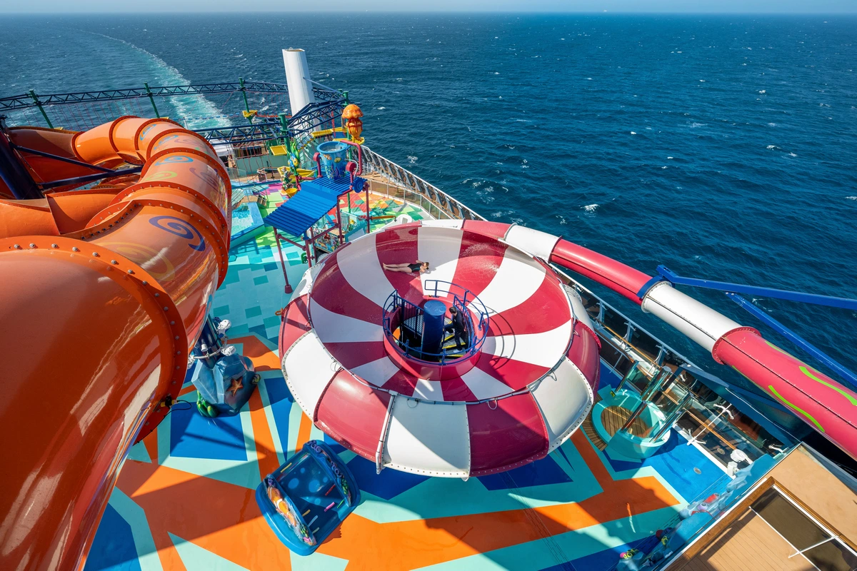 MSC Euribia waterpark.webp