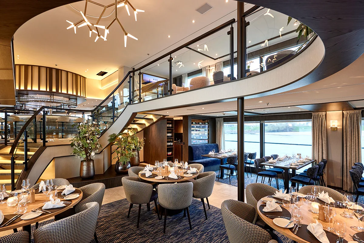 VIVA Cruises VIVA Two Restaurant.webp