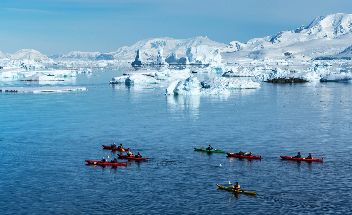 HX-Hurtigruten-Expeditions-Kayaking.webp