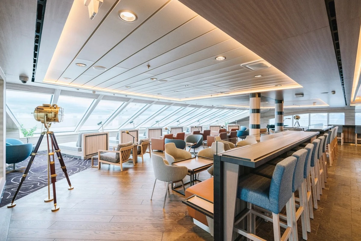 HX Hurtigruten Expeditions Explorer Lounge.webp