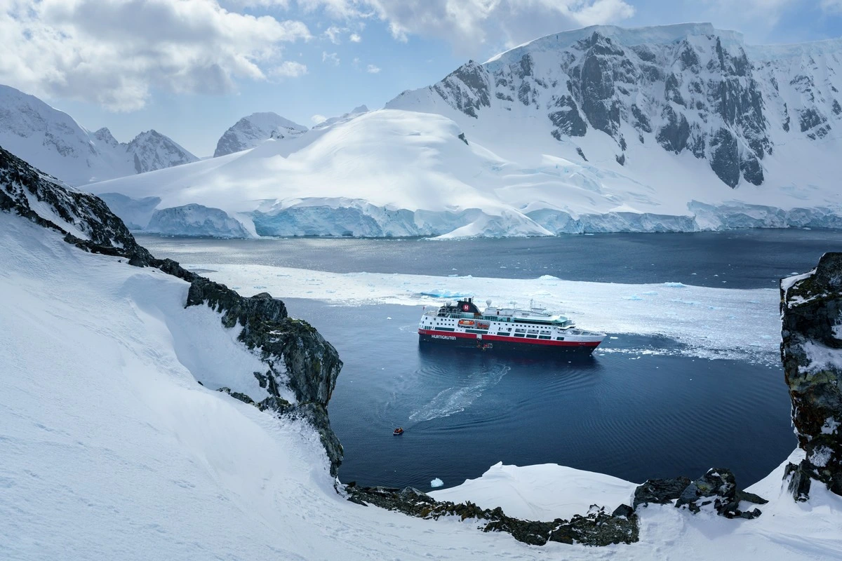 HX Hurtigruten Expeditions Antarctica.webp