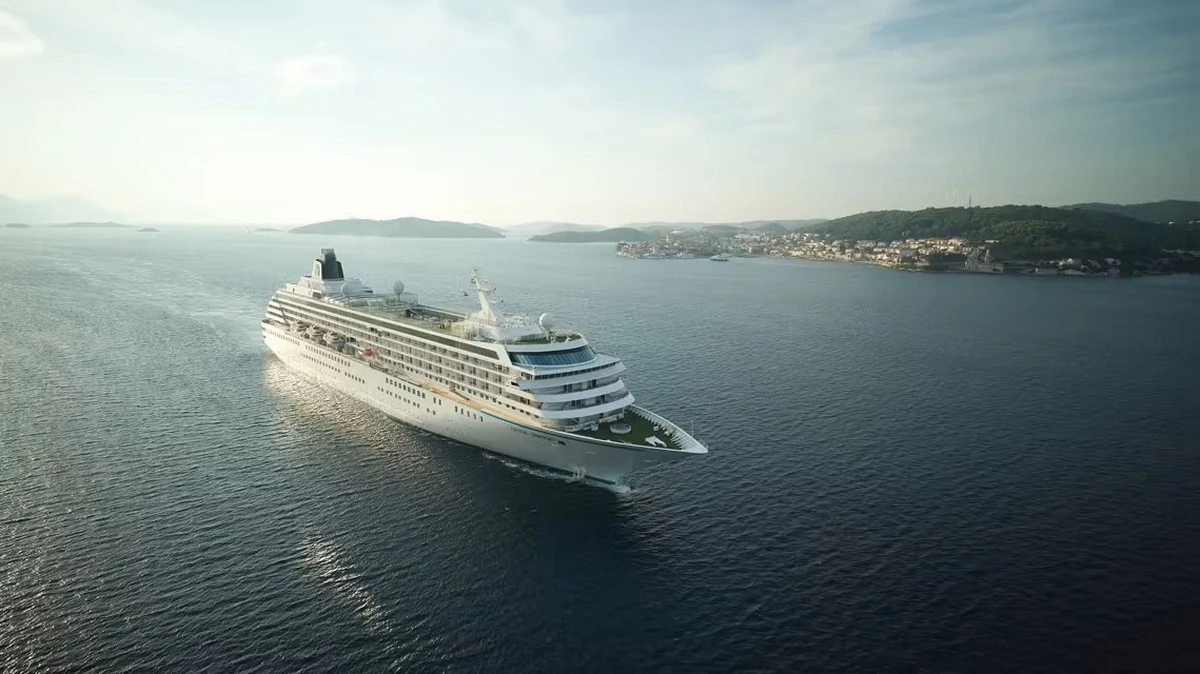 Crystal Cruises Sailing.webp