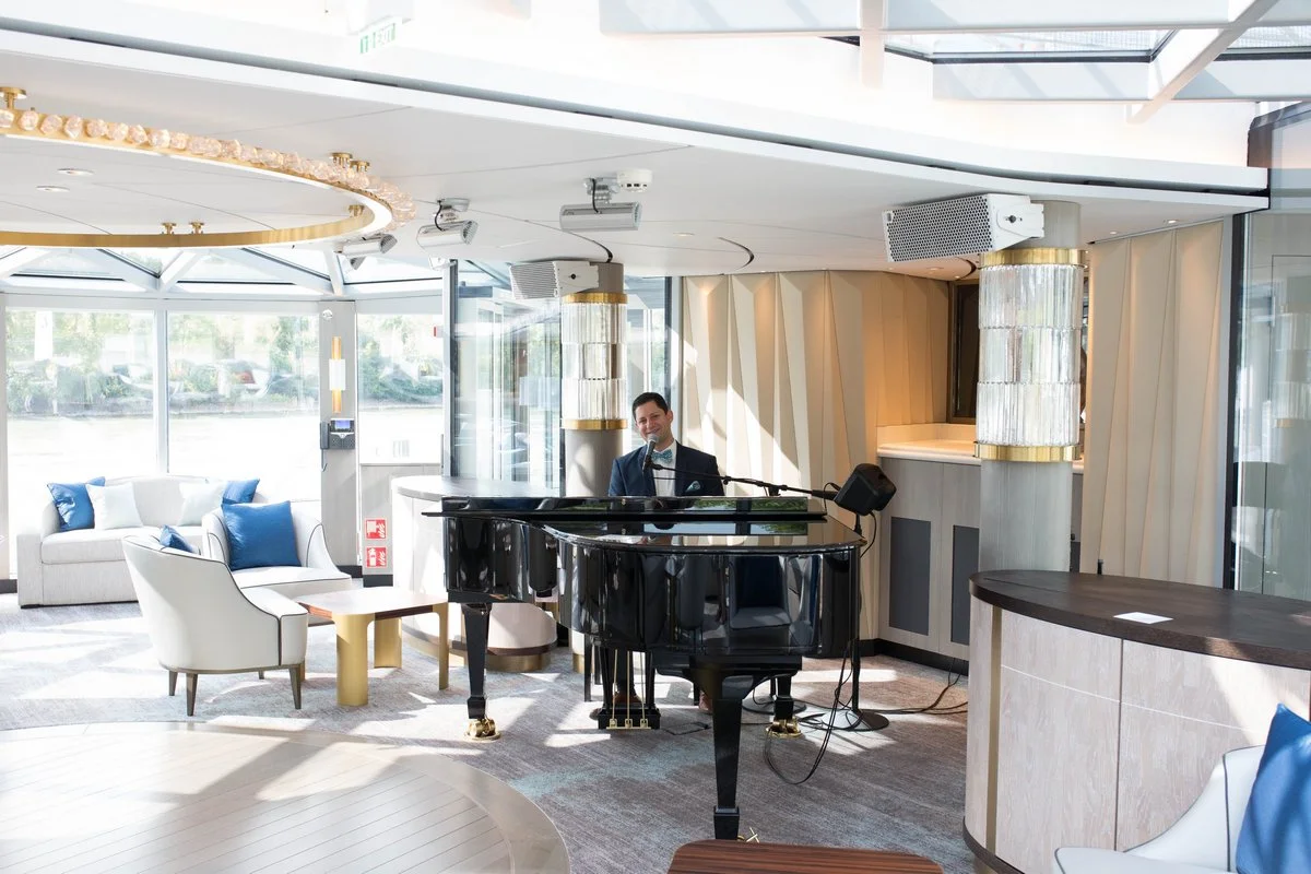 Crystal Cruises Piano Bar.webp