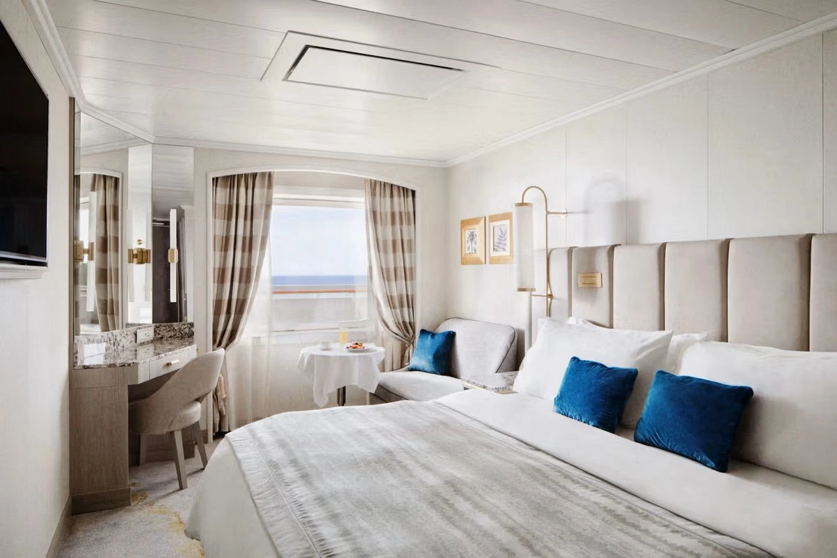 Crystal Cruises Oceanview Stateroom.webp