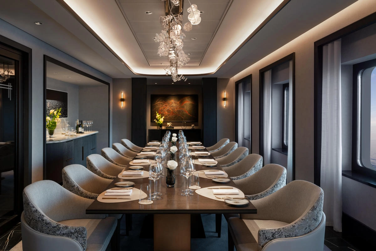 Ritz-Carlton Yacht Dining Privee.webp