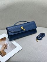 Knitted Single-shoulder Crossbody Bag - Image 16