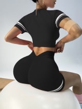 Women Seamless 2 Piece Workout Outfit, Striped Short Sleeve Crop Top & High Waist Butt Lifting Biker Shorts Set, Breathable Stretchy Yoga Gym Fitness Activewear - Image 25
