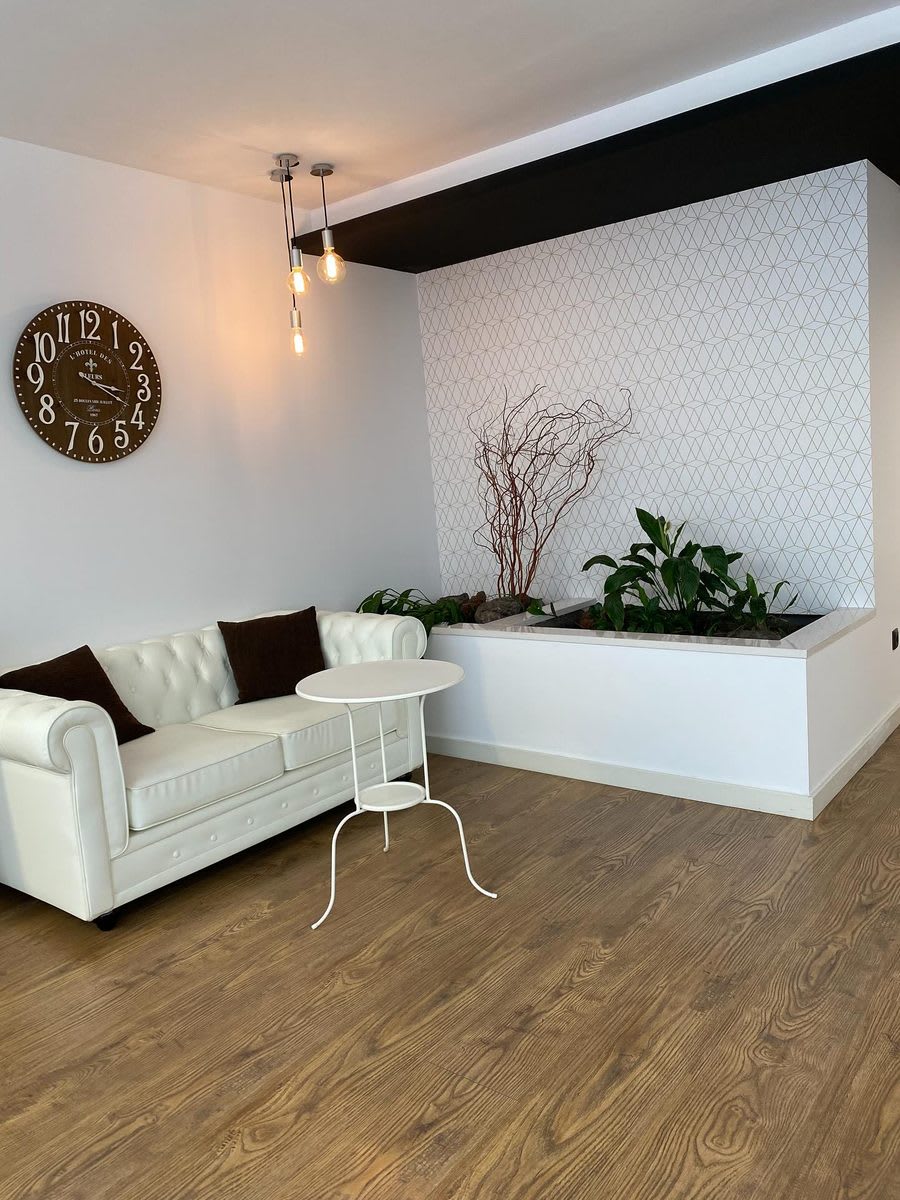 Sala espera saló orgànic Macadàmia Vic