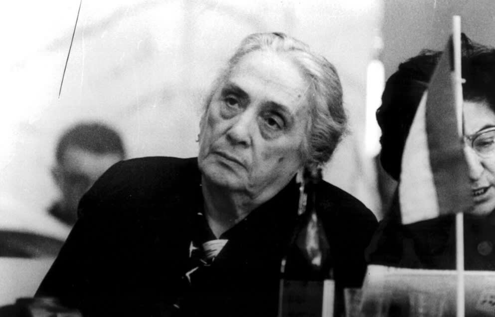 En los libros escolares apareceran comunistas como 'La Pasionaria'
