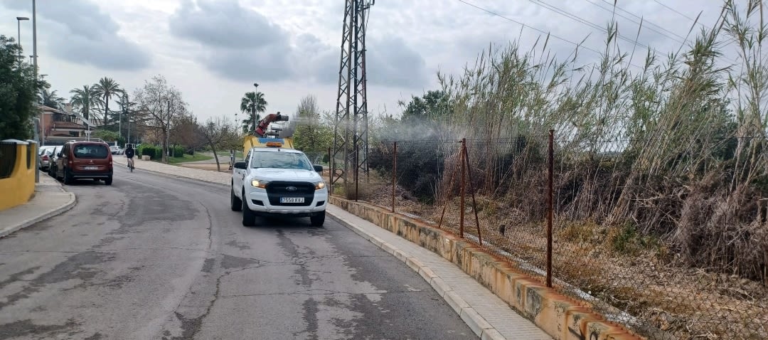 Almassora intensifica los tratamientos contra mosquitos en todo el término municipal