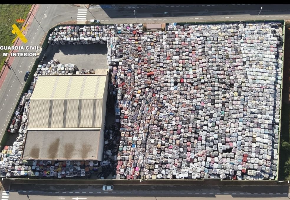 Trama de residuos textiles en Castellón: alquilaban naves, las llenaban y las abandonaban
