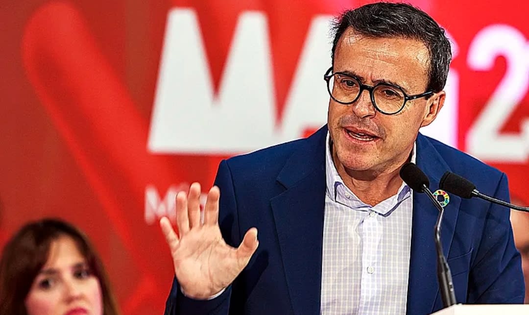Gallardo comunica que ya está aforado a la jueza que le investiga