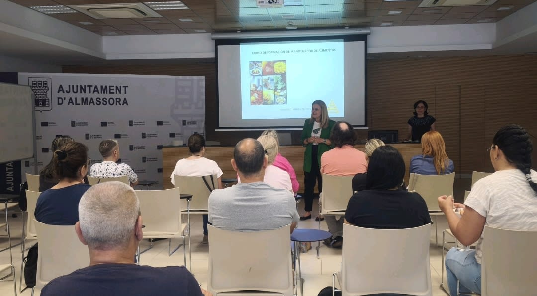 El Ayuntamiento de Almassora imparte una formación de higiene alimentaria