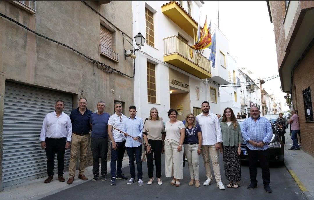 Marta Barrachina pone en valor el "inmenso legado" de Luis Gregori que Óscar Escrig refuerza con "juventud y empeño al servicio de Figueroles"