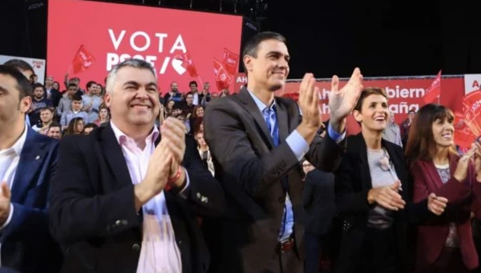 El WhatsApp de Santos a Koldo para amañar las primarias del PSOE que ganó Sánchez: «Mete dos papeletas»
