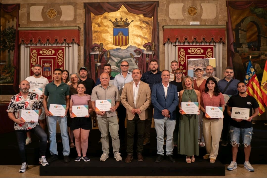 Burriana recibe el distintivo