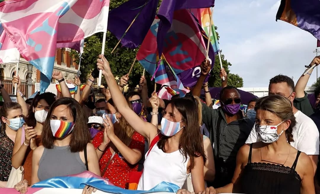Manifestación del Orgullo LGTBI: propaganda disfrazada de libertad