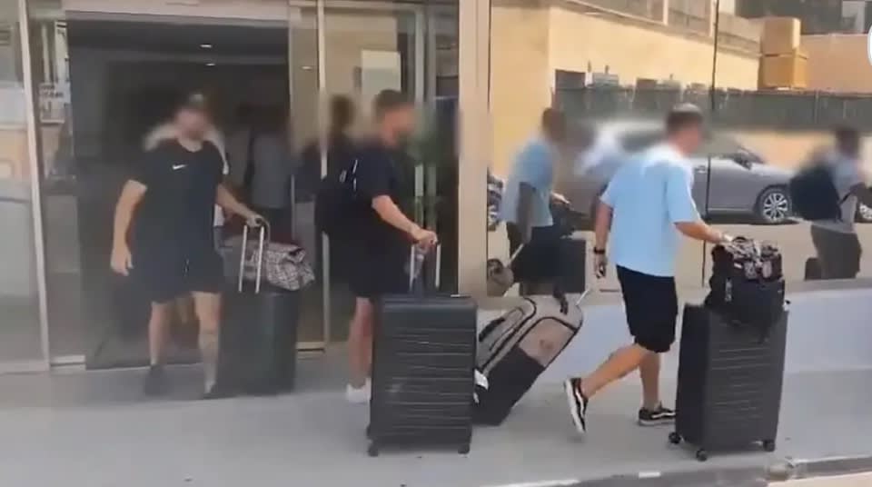 Los antidisturbios que refuerzan la seguridad de la Casa Real en Palma, desalojados del hotel por falta de pago