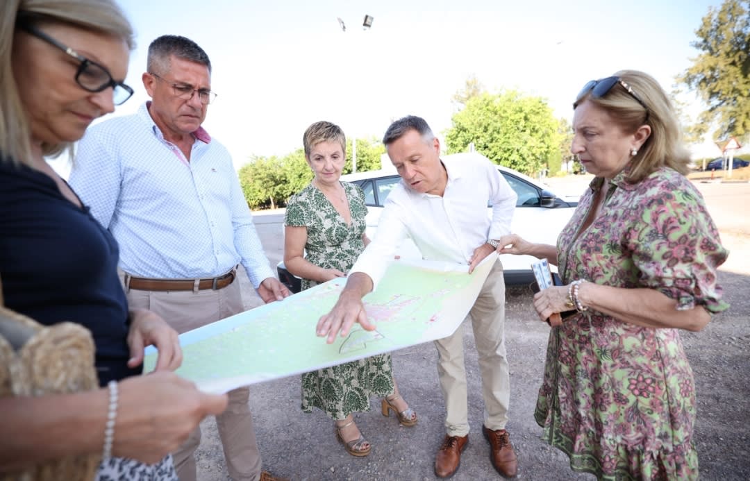 Marián Cano destaca el potencial de Burriana para captar inversiones en sus grandes parcelas de suelo industrial