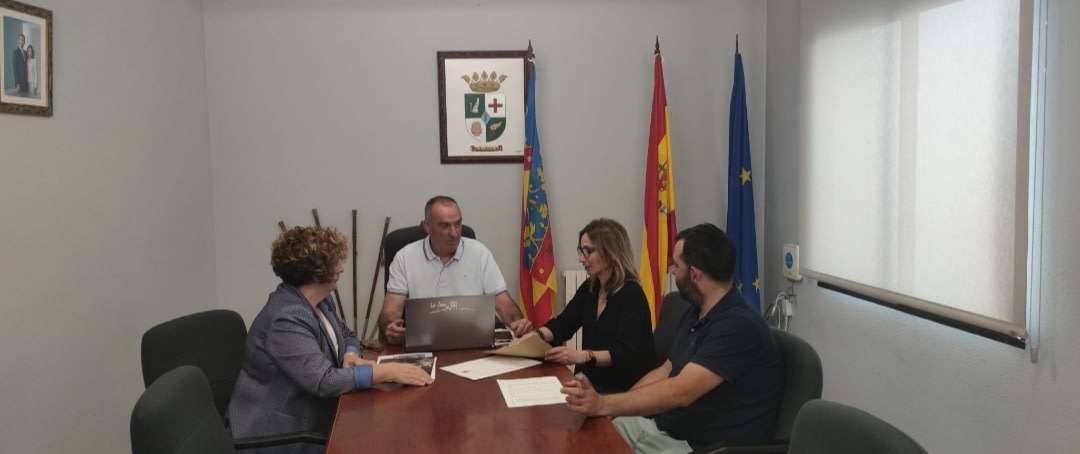 La Jana refuerza con 700.000 euros de Diputación proyectos “que afianzan el futuro” y recursos “que garantizan bienestar a los vecinos”