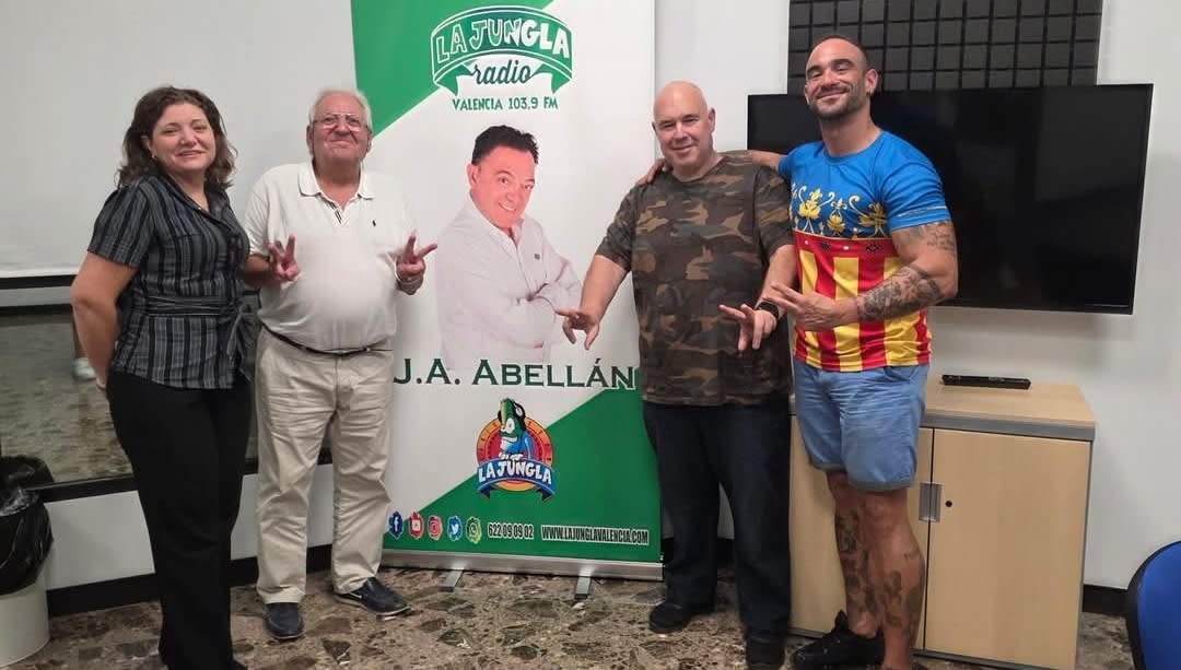 Políticamente Incorrectos le da una  al pancatalanismo en el 9 d’Octubre