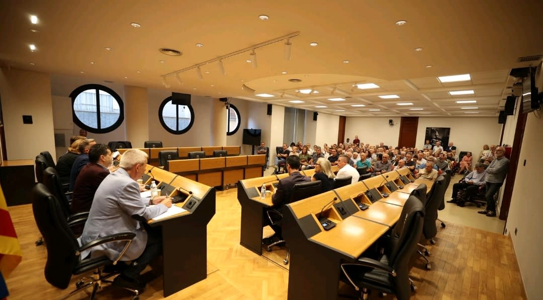 Burriana detalla a los propietarios de Sant Gregori los últimos avances para relanzar el proyecto que transformará la fachada marítima