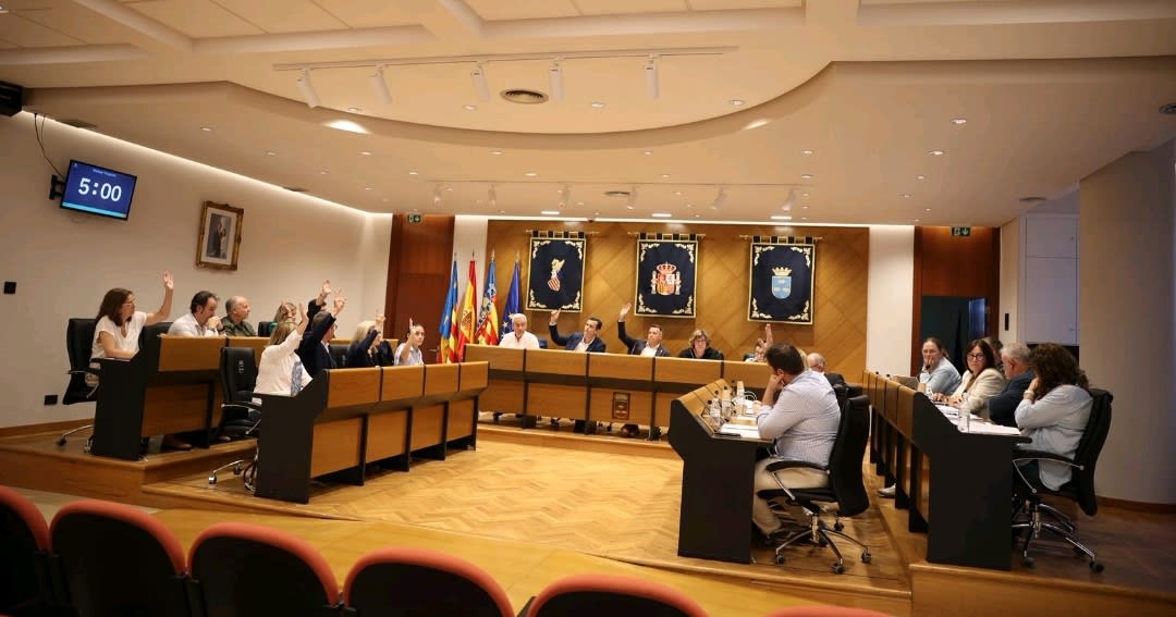 Burriana aprueba una nueva bajada de impuestos con el voto en contra de Vox
