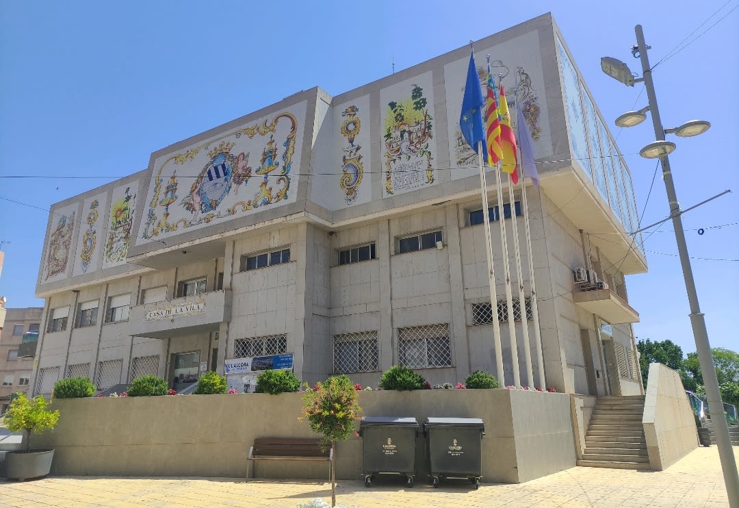 Samuel Falomir inicia el cobro de los 137 euros de la tasa de basura a los vecinos de l’Alcora e impone su mayoría para recaudar 152 euros en 2026