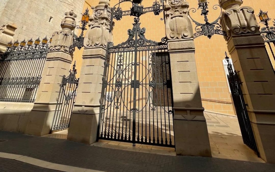 Vila-real, ¿tierra de nadie? Benlloch presume de gestión mientras los vecinos alertan de posibles intentos de robo