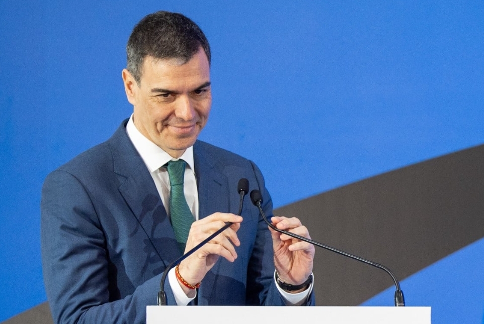 El Gobierno de Sánchez aumenta las subvenciones para cooperación internacional de la USAID recorta