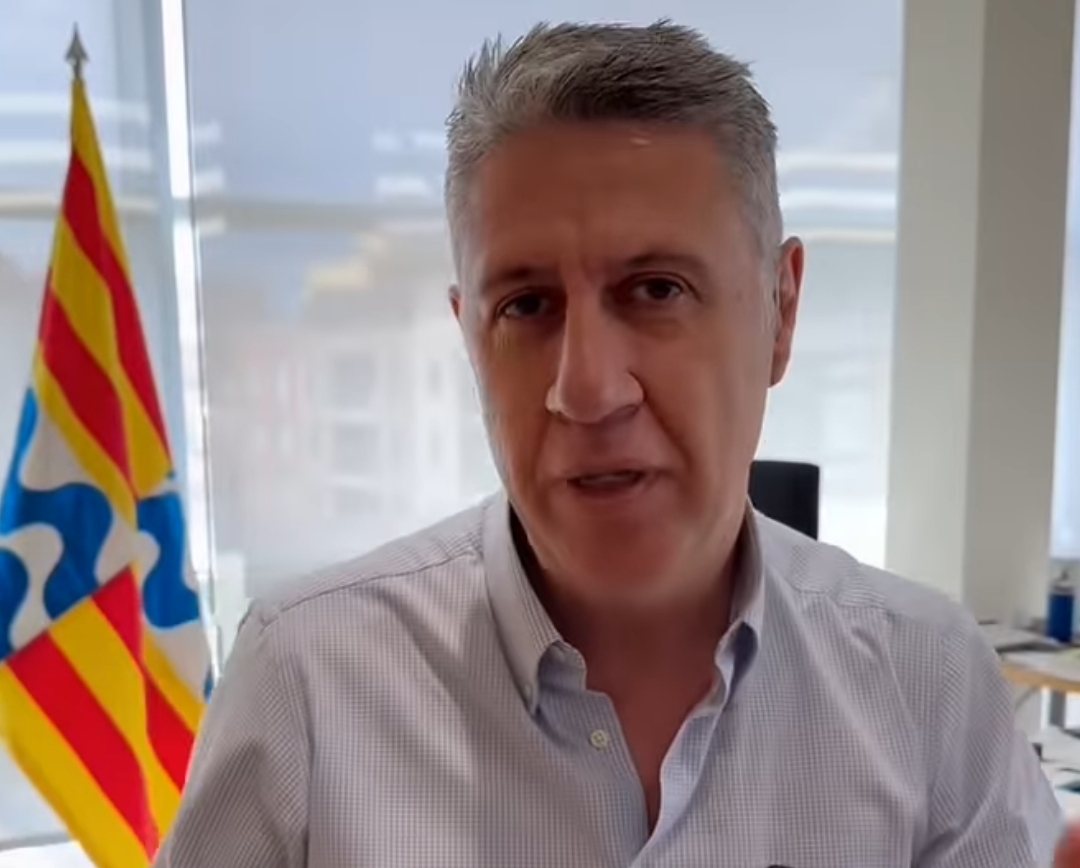 Xavier García Albiol expulsa a los okupas de Badalona: "Aquí se acabó el chollo"