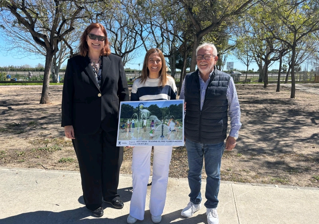 Almassora abrirá un parque con juegos acuáticos este verano en el parque Manuel Pesudo