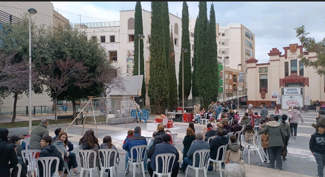 Almassora programa un divertido sábado por la mañana con cuentacuentos y circo