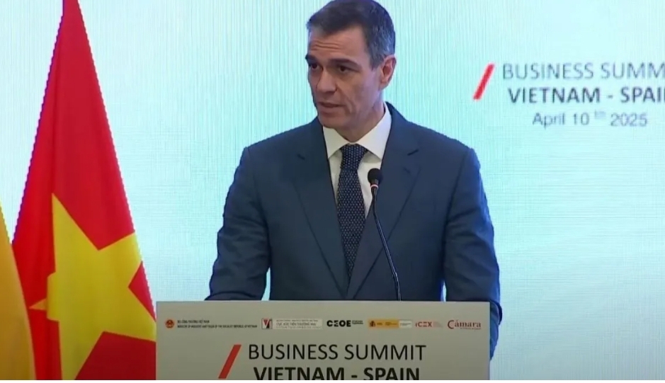 Sánchez reivindica «un mundo de puertas abiertas» tras la tregua arancelaria de Trump