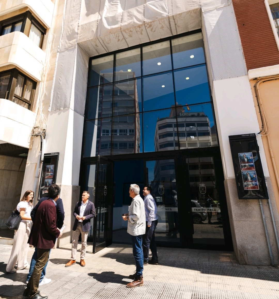 Burriana inicia la remodelación de la fachada del Teatro Payà