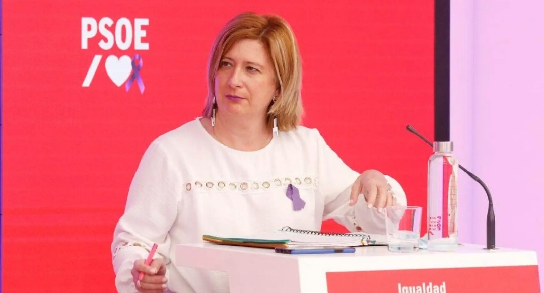 La fontanera del PSOE Leire Díez se reunió con el abogado de Puigdemont para rebajar la tensión de Junts