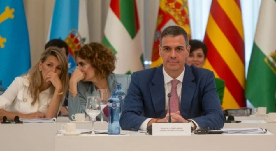 Sánchez desprecia la voluntad popular y se aferra al poder: "En 2027, cuando toca"