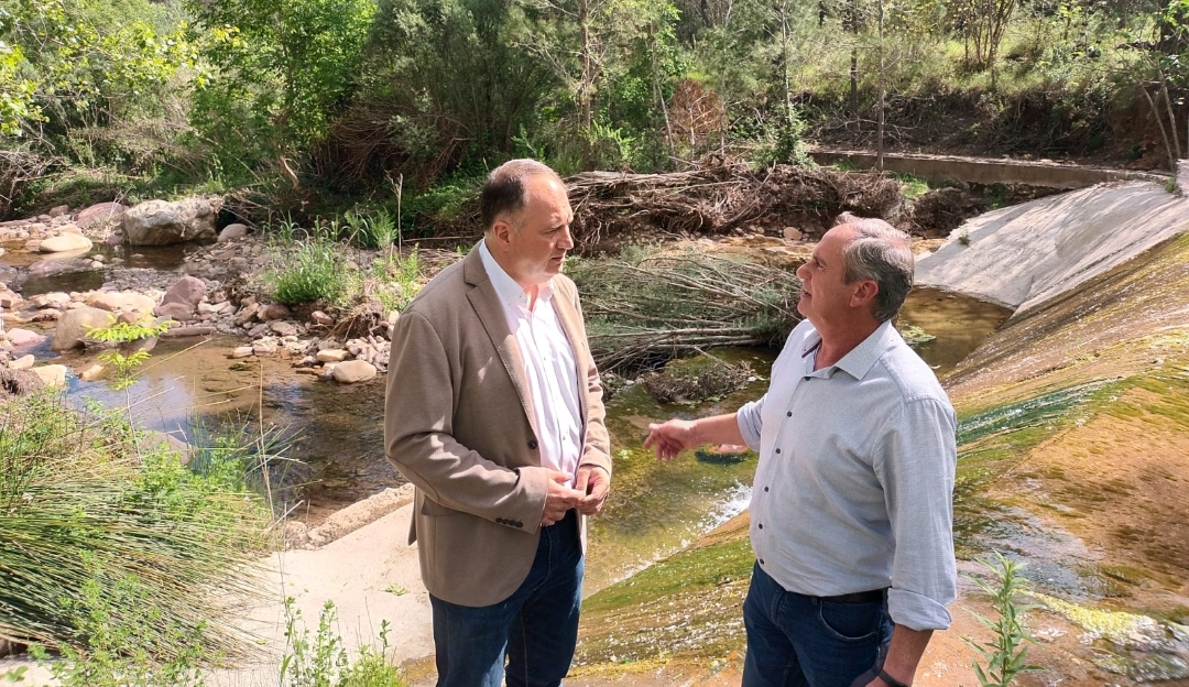 El PP de Montán denúncia la inacció de la CHJ en la neteja del llit