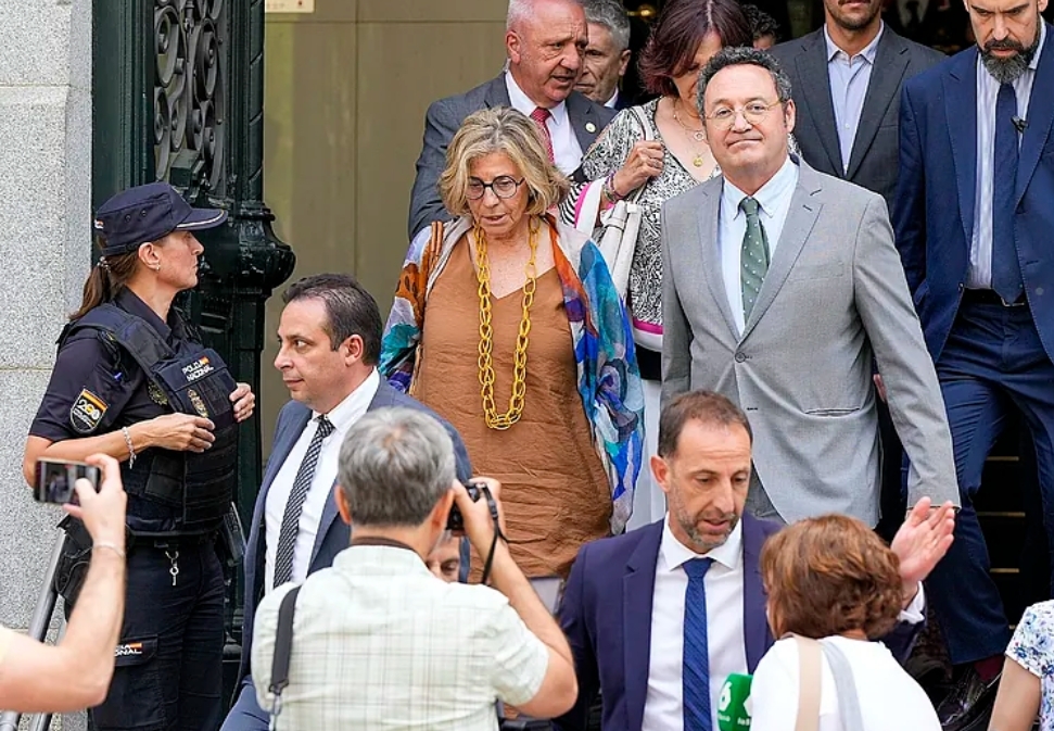 Los indicios recabados por el TSJM y el Supremo llevan a García Ortiz al banquillo pese a su intento de "obstaculizar"