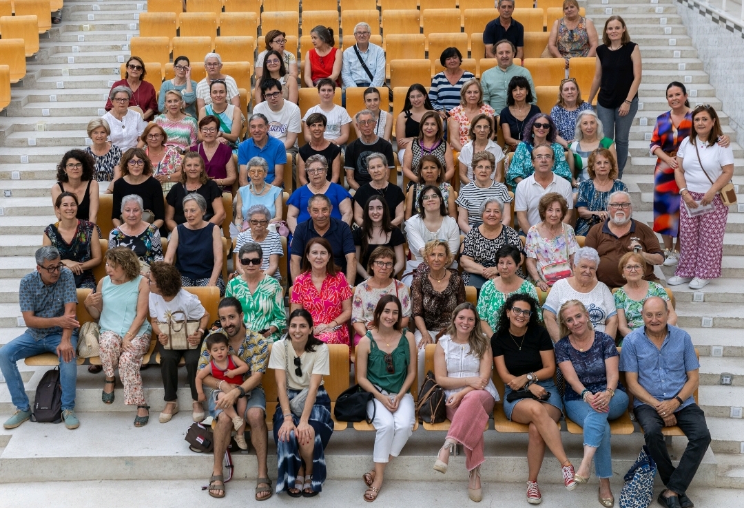 El alumnado adulto y sénior de Arte del Centre Municipal de les Arts de Burriana inaugura su exposición anual