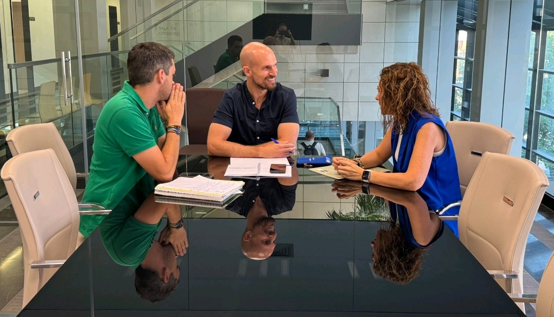 Almassora y la UNED de Vila-real impartirán cursos de preparación y certificación oficial de inglés Pearson English International Certificate