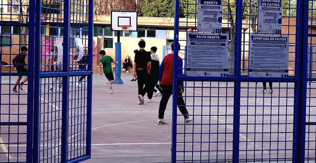 Burriana amplía al mes de julio su iniciativa de Patios Abiertos en los centros educativos