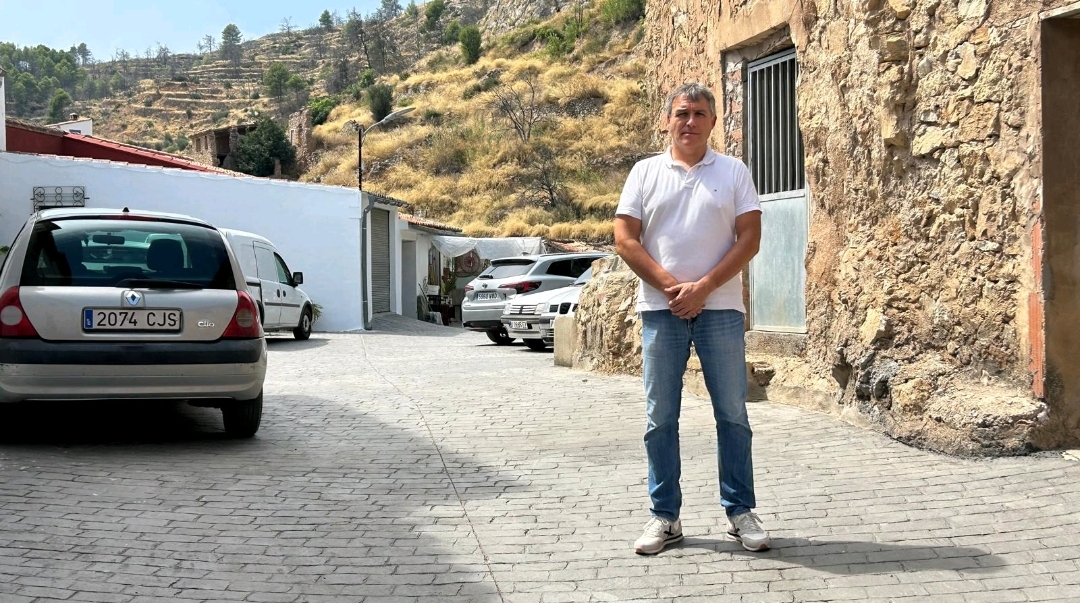 Teresa mejora la Era Chorrillo y derriba un almacén en ruinas con 23.000 euros aportados por Diputación